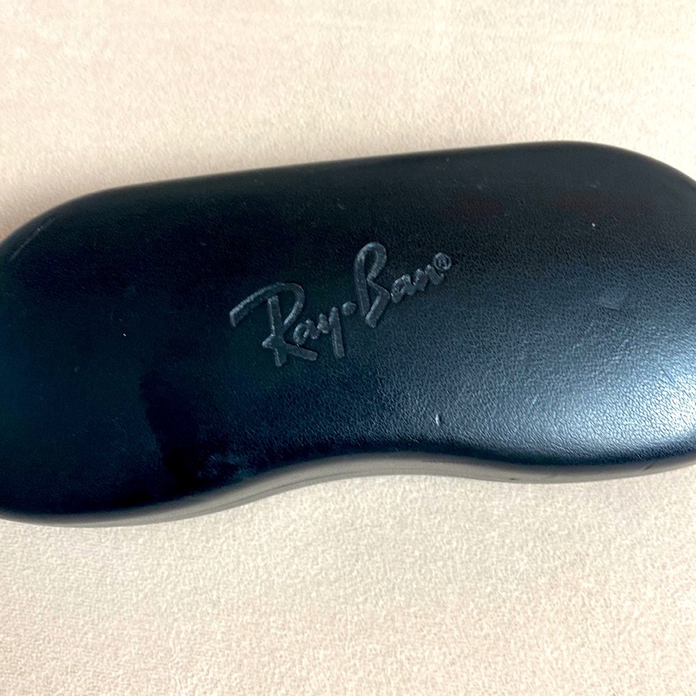 Ray Ban glasses CASE